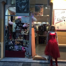Lola Denis Tienda